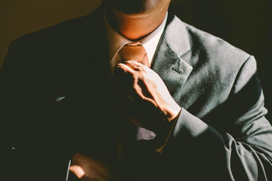 Cei cu tulburarea dismorfică corporală suferă în secret